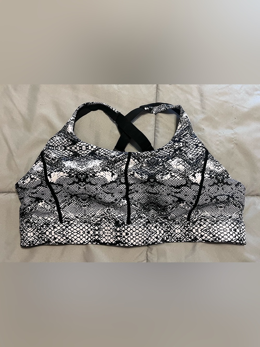 ZYIA Black and White Snake-Print Crossback Sports Bra